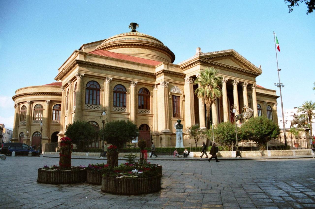 Holiday Palermo Exterior foto